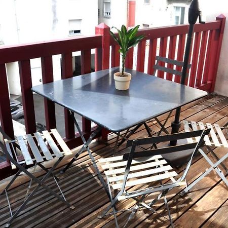 Duplex Avec Belle Terasse Au Centre De Bayonne Apartment Bagian luar foto