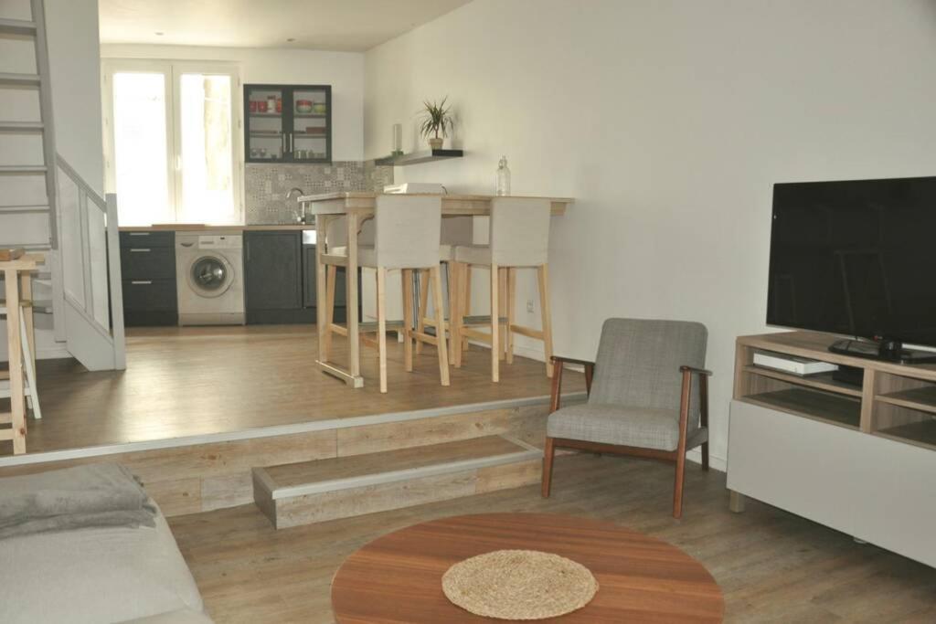 Duplex Avec Belle Terasse Au Centre De Bayonne Apartment Bagian luar foto